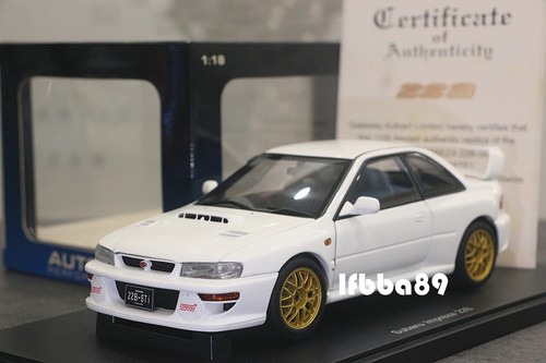 Autoart subaru impreza - 1/18,