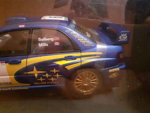 Autoart subaru impreza - 1:18,
